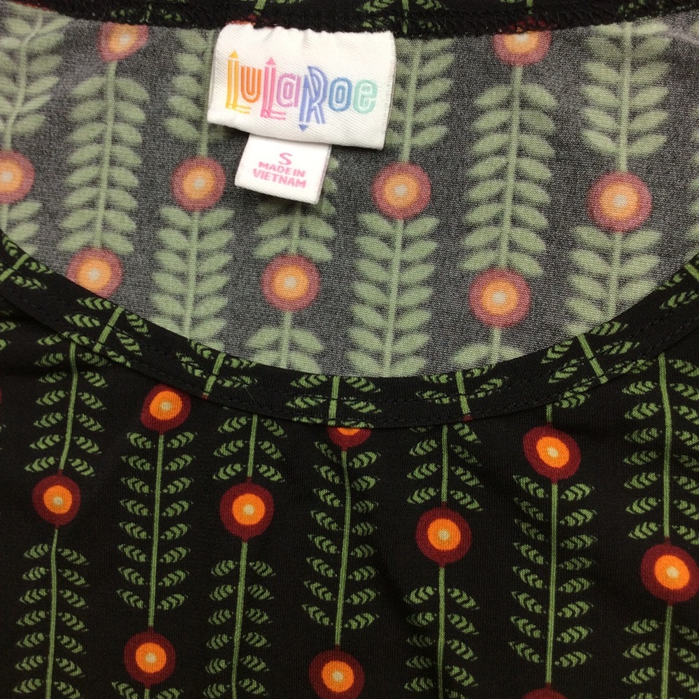 LuLaRoe Floral Small Short Sleeve Top